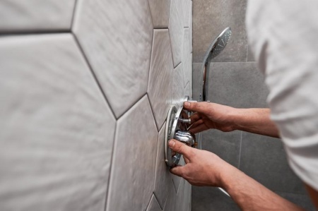 Comment réussir votre installation sanitaire pour un confort optimal ?