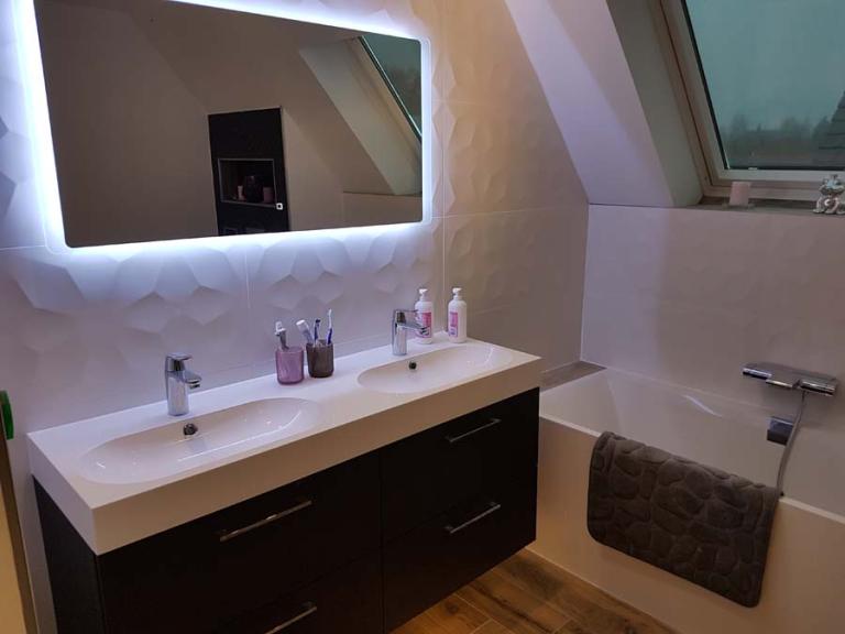 Comment choisir un meuble de salle de bain adapté à vos besoins et votre espace